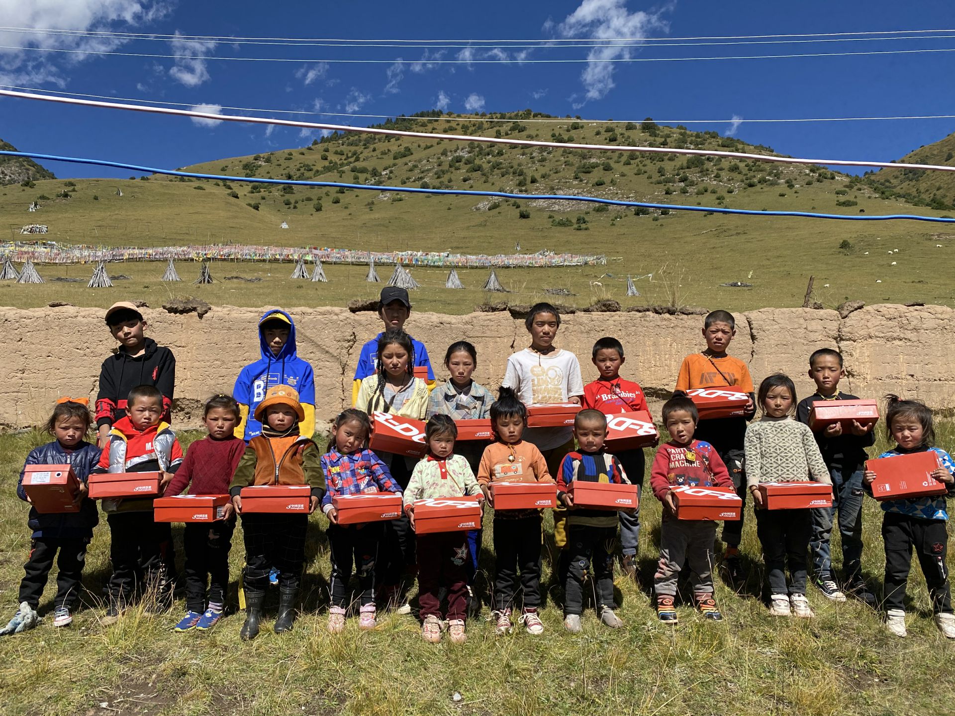 开云体育·(KAIYUN SPORTS)官方网站-开云(中国)公益回顾丨家国同欢月同圆 温暖满载甘孜州(图13)